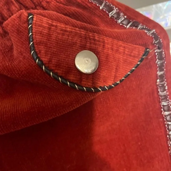 Corduroy red kids pants with ribbon like trim on the side with bell bottoms - Picture 5 of 5